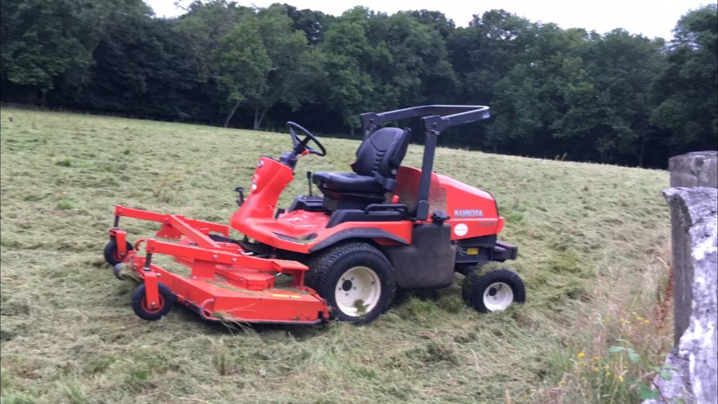 Paddock cutting Guildford, Surrey